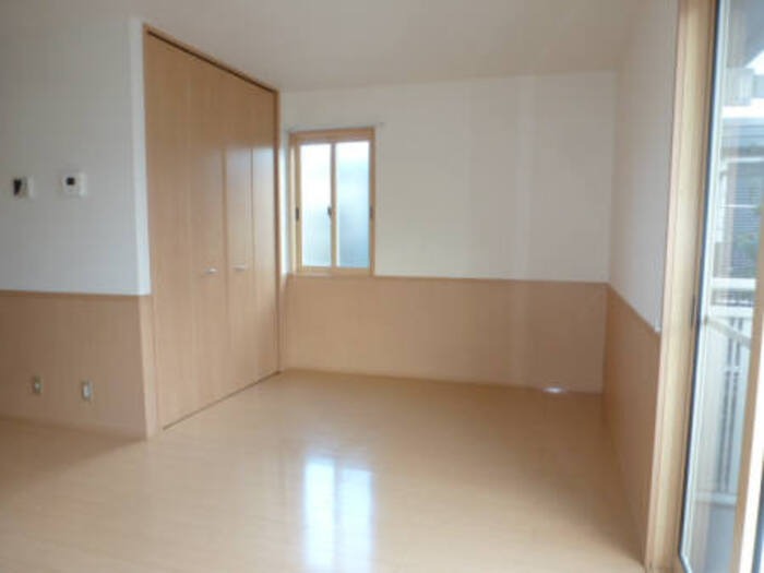 ��ʌ��������܎s�΋挴�R�P���ڂ̃A�p�[�g�̋��ԁE���r���O