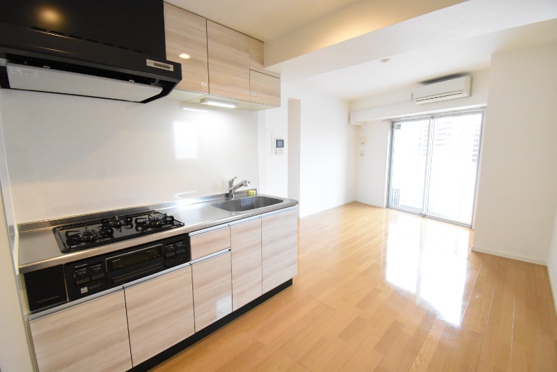 ��ʌ��������܎s�Y�a�擌�����̃}���V�����̋����E���r���O