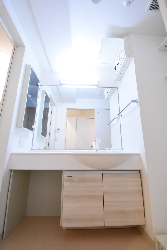 ��ʌ��������܎s�Y�a�擌�����̃}���V�����̐��ʏ�