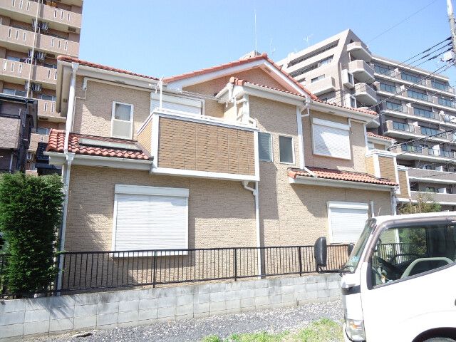 埼玉県さいたま市大宮区宮町５丁目139-12の一戸建ての建物外観