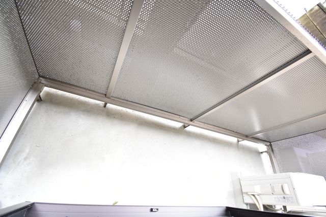 ��ʌ��������܎s�Y�a���ՂR���ڂ̃A�p�[�g�̃o���R�j�[