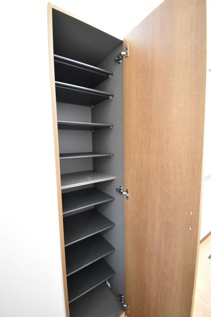 ��ʌ��������܎s�Y�a���ՂR���ڂ̃A�p�[�g�̌���