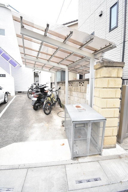 ��ʌ��������܎s��{��������P���ڂ̃A�p�[�g�̂��̑�