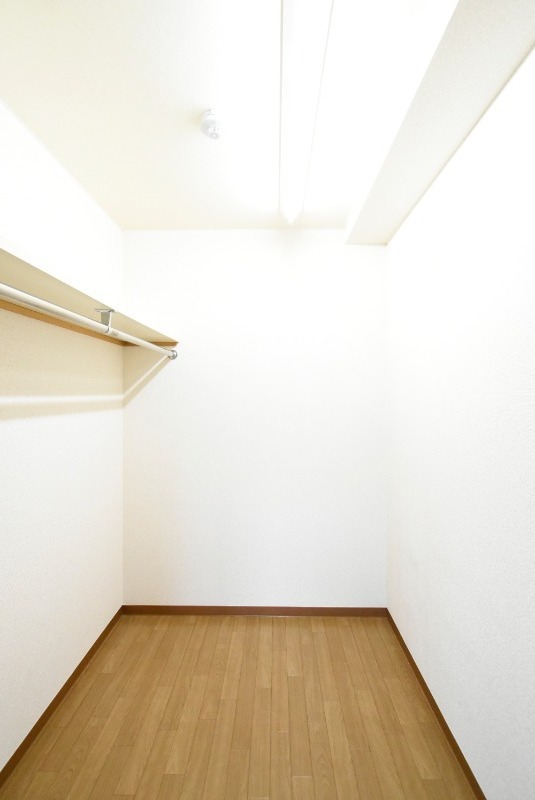 ��ʌ��������܎s�Y�a��؍�Q���ڂ̃}���V�����̎��[