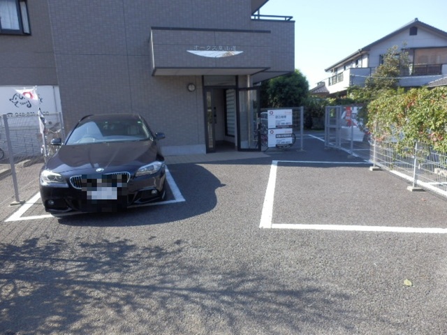 ��ʌ��������܎s�Y�a��؍�Q���ڂ̃}���V�����̒��ԏ�