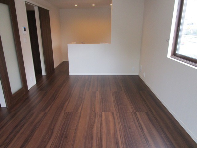 ��ʌ��@�c�s�@�c�T���ڂ̈�ˌ��Ă̋����E���r���O