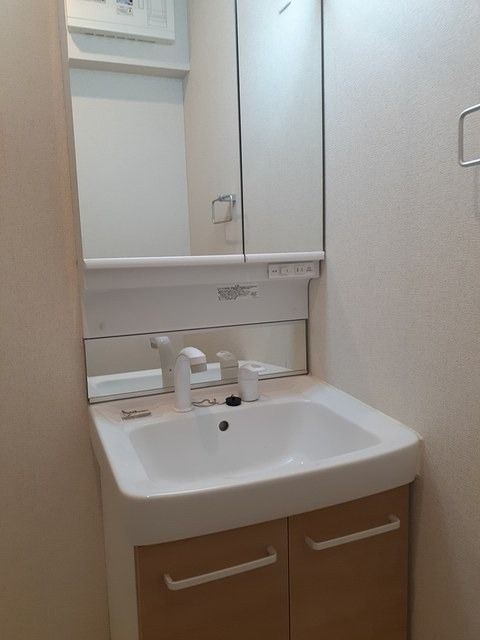 ��ʌ��������܎s���搼��{�P���ڂ̃A�p�[�g�̐��ʏ�