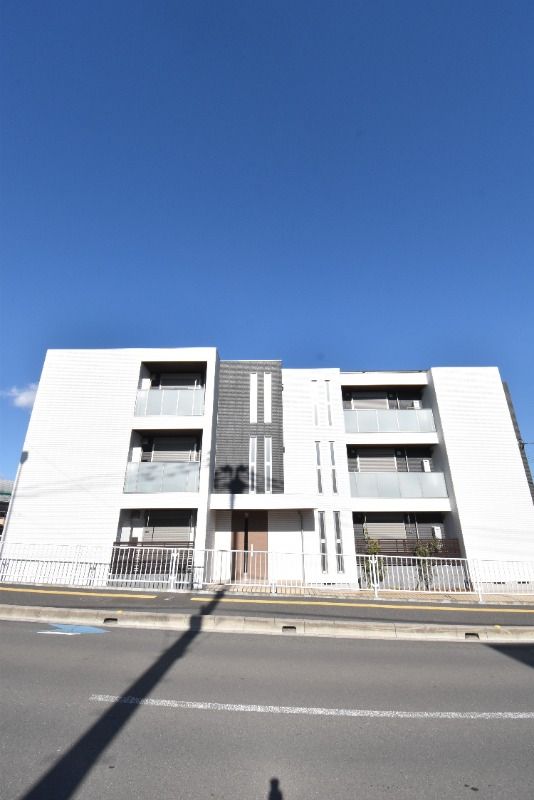 ��ʌ��������܎s����厚��1395-1�̃}���V�����̌����O��