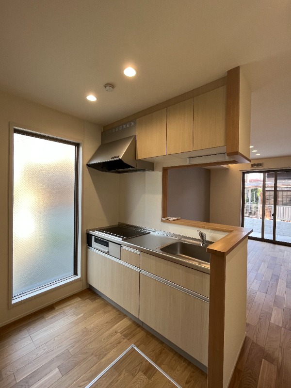 ��ʌ��������܎s��{��������P���ڂ̈�ˌ��ẴL�b�`��