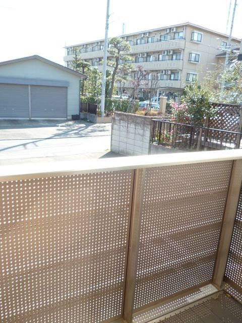 ��ʌ��������܎s�k��y�C���̃A�p�[�g�̃o���R�j�[