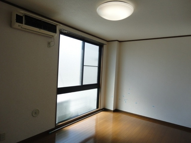 ��ʌ��������܎s�����擌��{�V���ڂ̃}���V�����̋��ԁE���r���O