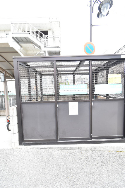 ��ʌ��z�J�s�ԎR���P���ڂ̃A�p�[�g�̂��̑�