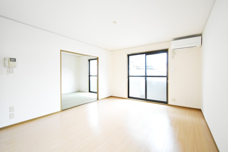 ��ʌ��������܎s�k�捡�H���̃A�p�[�g�̂��̑������E�X�y�[�X