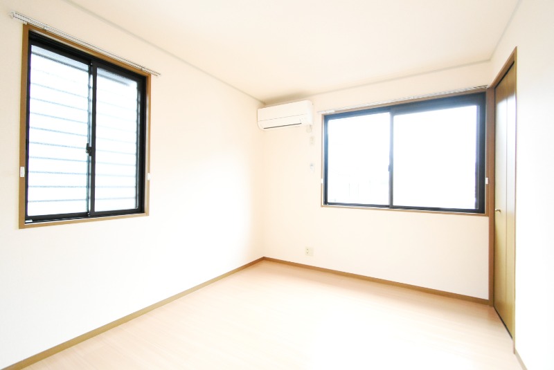 ��ʌ��������܎s�k�捡�H���̃A�p�[�g�̂��̑�