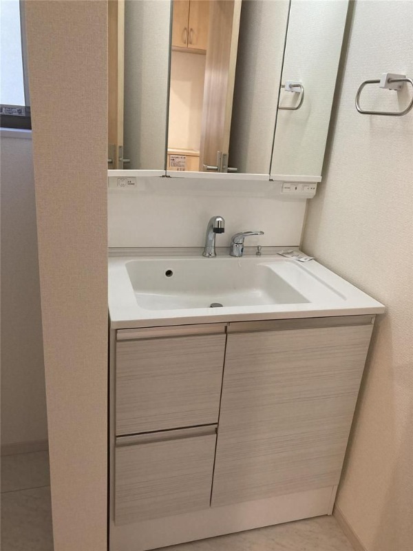 ��ʌ��������܎s��΋�{�ۂR���ڂ̈�ˌ��Ă̐��ʏ�