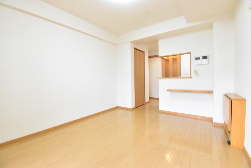 ��ʌ�����s�厚������̃}���V�����̋��ԁE���r���O