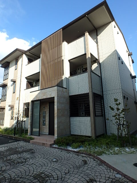 ��ʌ��������܎s��{��O���P���ڂ̃A�p�[�g�̌����O��