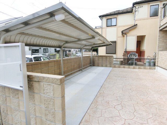 ��ʌ��k�����S�ɓޒ������R���ڂ̃A�p�[�g�̂��̑�