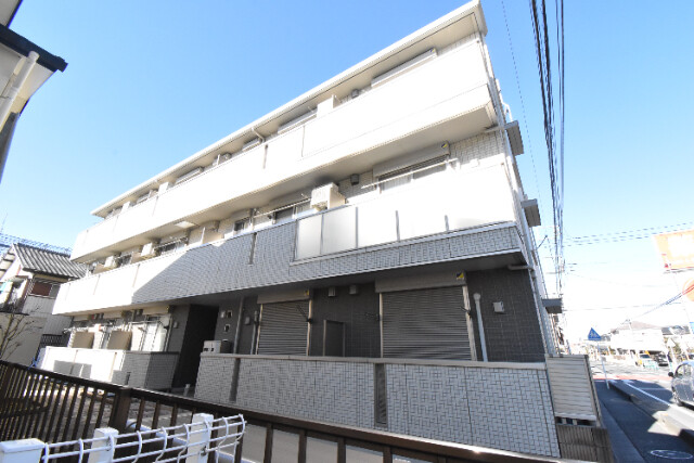 ��ʌ��������܎s��{��x�̓����P���ڂ̃A�p�[�g�̌����O��