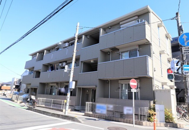 ��ʌ������s�_���P���ڂ̃A�p�[�g�̌����O��