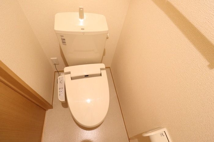 ��ʌ������s�_���P���ڂ̃A�p�[�g�̃g�C��