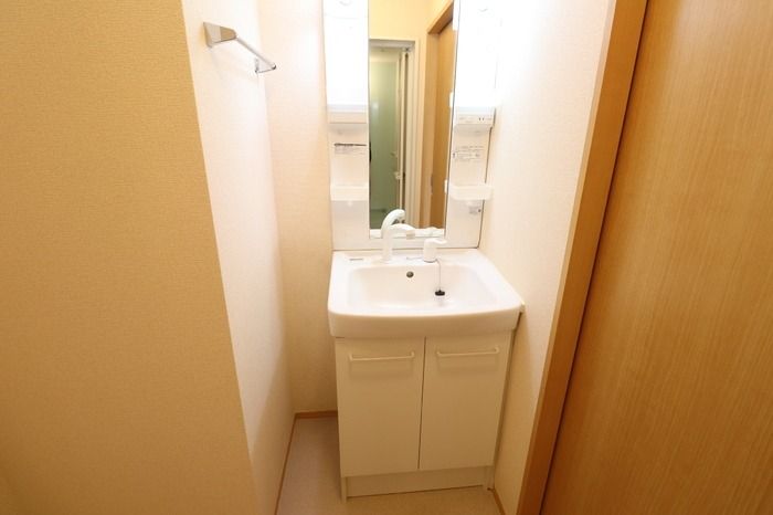 ��ʌ������s�_���P���ڂ̃A�p�[�g�̐��ʏ�