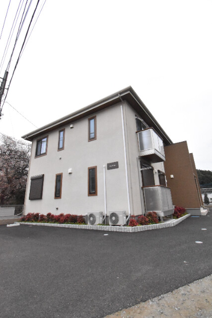 ��ʌ��������܎s������厚���V��̃A�p�[�g�̌����O��