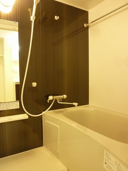 ��ʌ��������܎s�΋�厚�����̃A�p�[�g�̃o�X