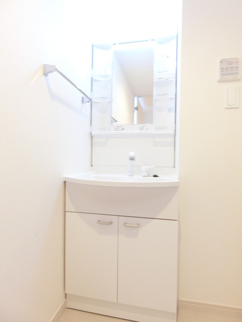 ��ʌ��������܎s������{�����S���ڂ̃}���V�����̐��ʏ�