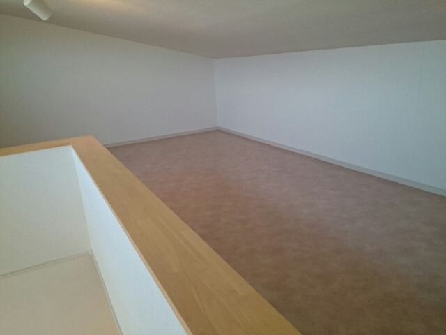 ��ʌ�����s�씵���J�T���ڂ̃A�p�[�g�̂��̑������E�X�y�[�X