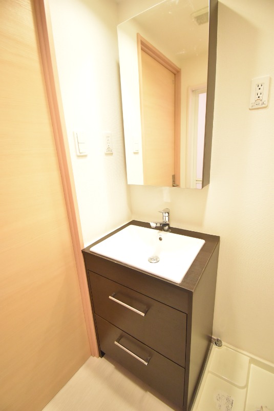 ��ʌ��������܎s�������J�S���ڂ̃}���V�����̐��ʏ�