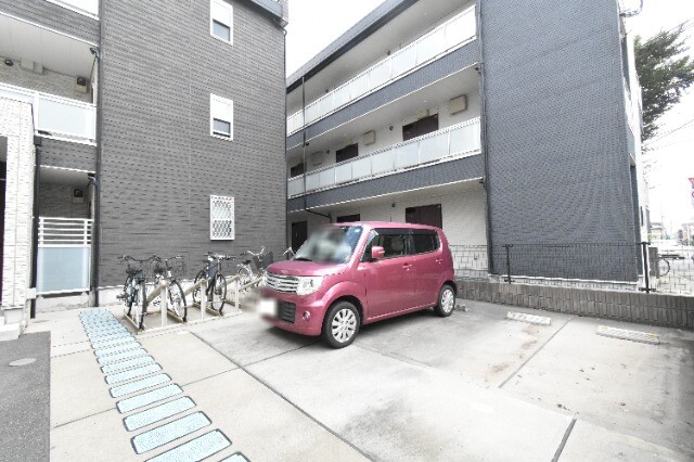 ��ʌ��������܎s�������J�S���ڂ̃}���V�����̒��ԏ�