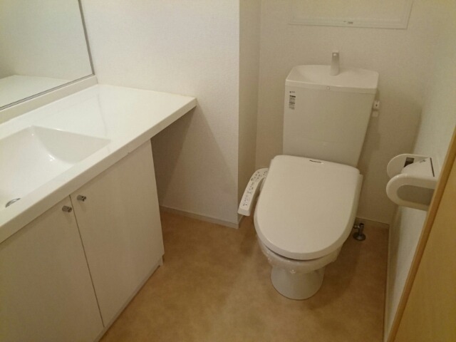 ��ʌ�����s�씵���J�T���ڂ̃A�p�[�g�̃g�C��