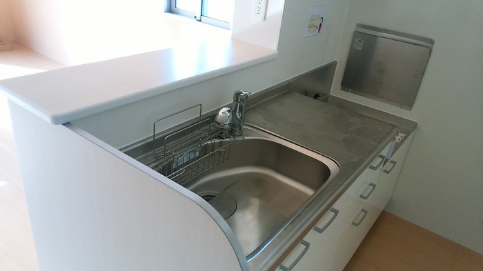 ��ʌ�����s����T���ڂ̃A�p�[�g�̃L�b�`��