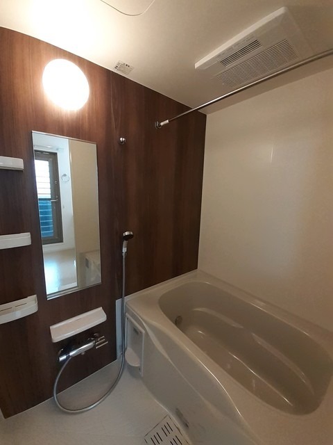 ��ʌ��������܎s�k��g�쒬�Q���ڂ̃A�p�[�g�̃o�X