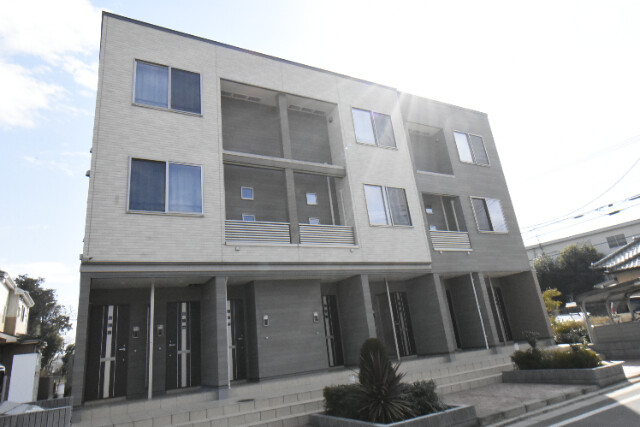 ��ʌ��������܎s�k��g�쒬�Q���ڂ̃A�p�[�g�̌����O��