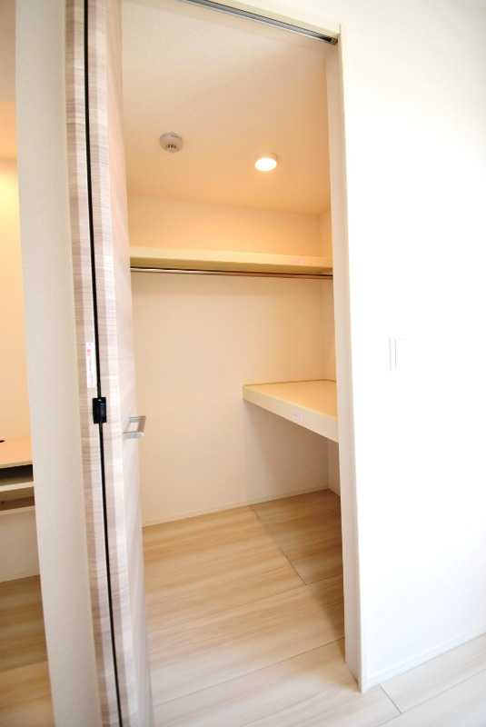 ��ʌ��z�J�s�{�{���Q���ڂ̃A�p�[�g�̎��[