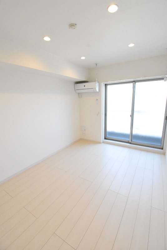 ��ʌ��������܎s��{��听���R���ڂ̃}���V�����̋����E���r���O