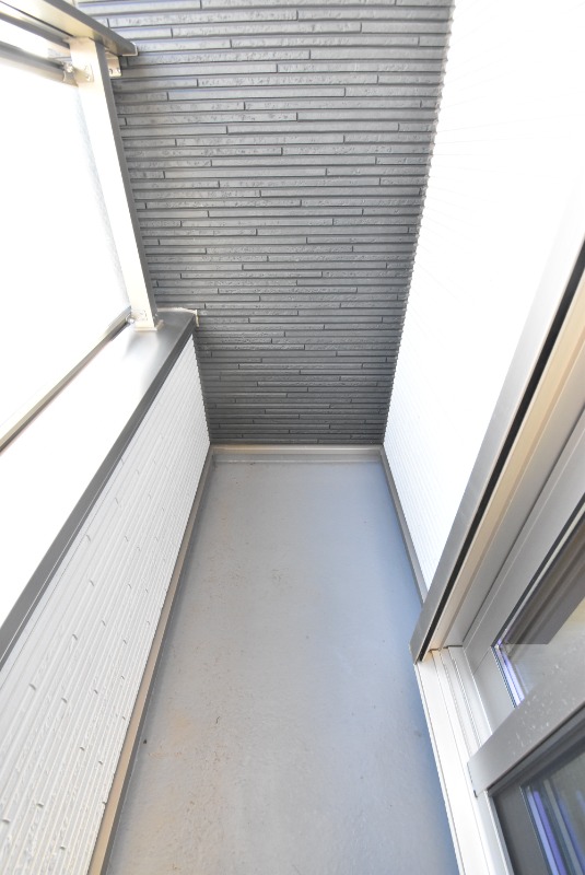 ��ʌ��������܎s�΋�厚����c�̃A�p�[�g�̃o���R�j�[