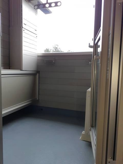 ��ʌ��������܎s�k��g�쒬�Q���ڂ̃A�p�[�g�̃o���R�j�[