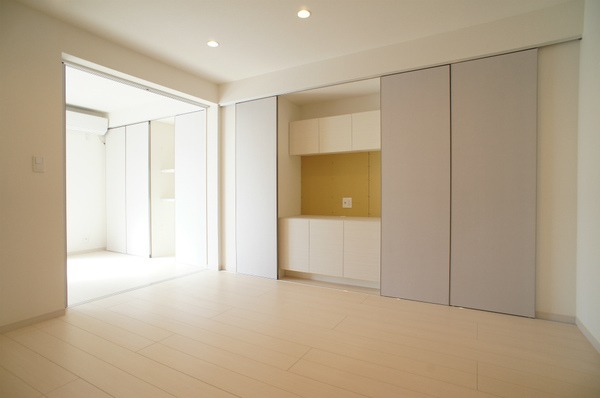 ��ʌ�����s����P���ڂ̃A�p�[�g�̂��̑������E�X�y�[�X