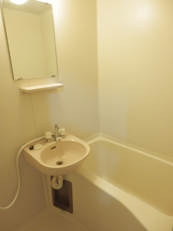 ��ʌ��������܎s�����擌��{�V���ڂ̃}���V�����̐��ʏ�