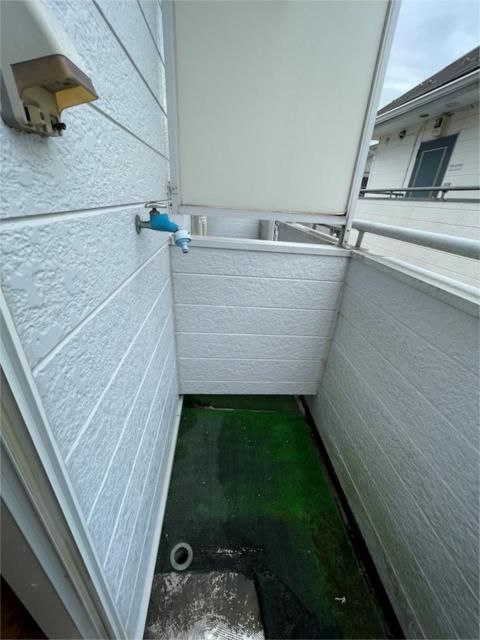 ��ʌ��������܎s��΋搼���T���ڂ̃A�p�[�g�̃o���R�j�[