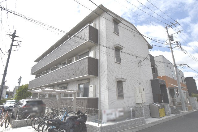 ��ʌ��������܎s���搼��{�R���ڂ̃A�p�[�g�̌����O��