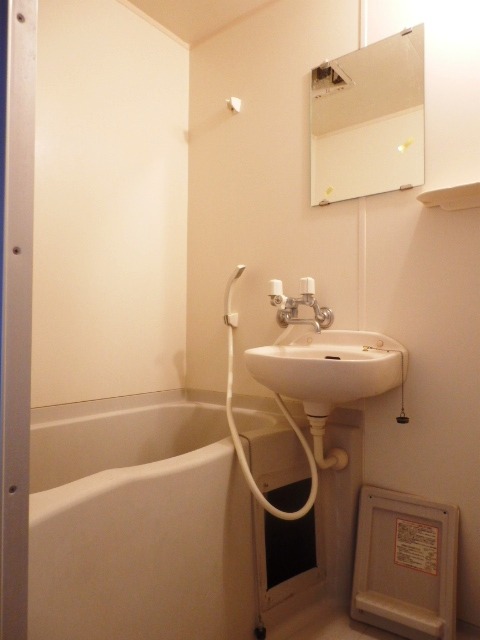 ��ʌ��������܎s��{��k�ܒ��P���ڂ̃}���V�����̐��ʏ�