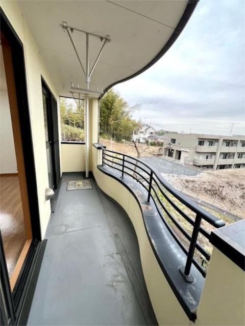 ��ʌ�����s�厚������̃}���V�����̃o���R�j�[