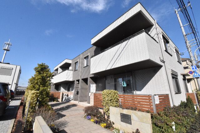 ��ʌ�����s�厚�ΐ_477�̃}���V�����̌����O��