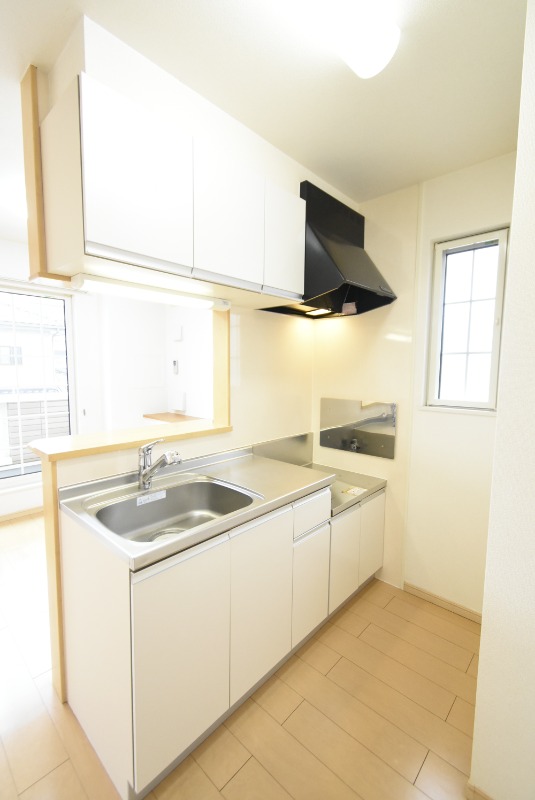 ��ʌ������s��ʖ�̃A�p�[�g�̃L�b�`��