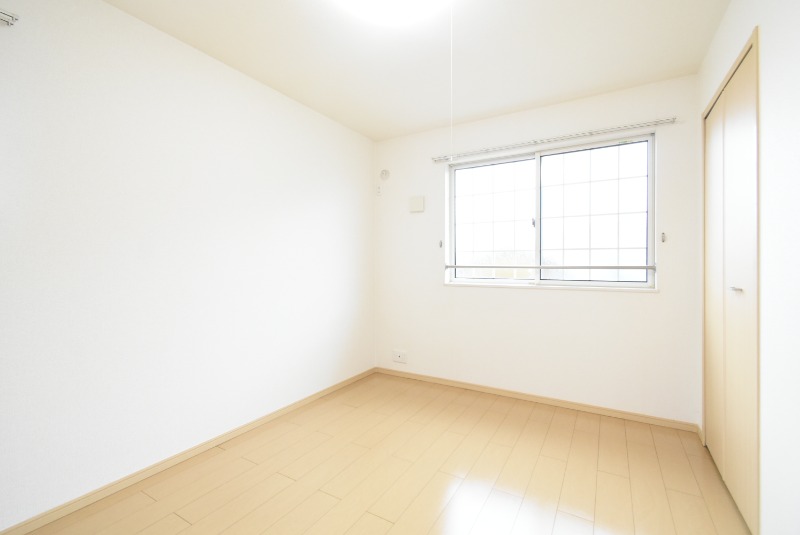 ��ʌ������s��ʖ�̃A�p�[�g�̂��̑������E�X�y�[�X