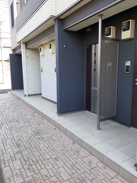 ��ʌ��������܎s����厚�w��̃A�p�[�g�̃G���g�����X